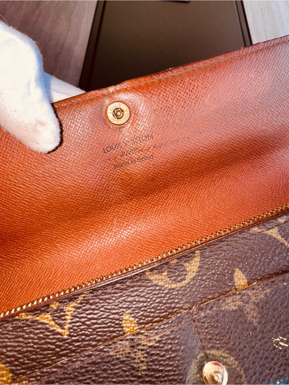 Louis Vuitton, one of a kind reinvented Sarah wallet converted Crossbody vintage - Picture 13 of 15